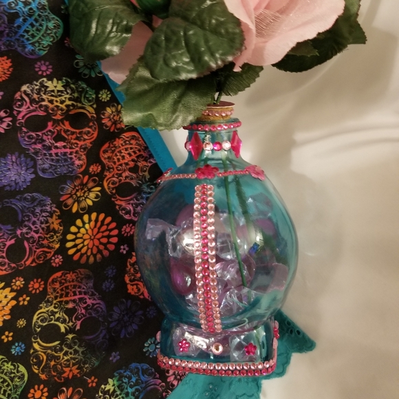 Handmade Skull Runner - Picture 5 of 10